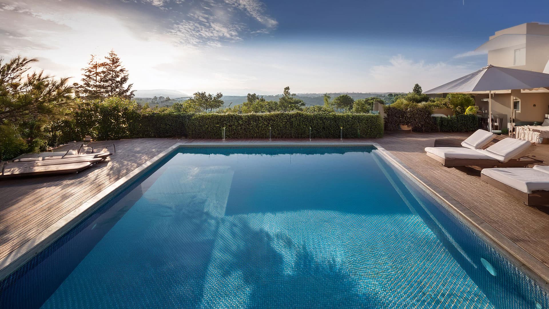 Automatic Pool Cover Installation